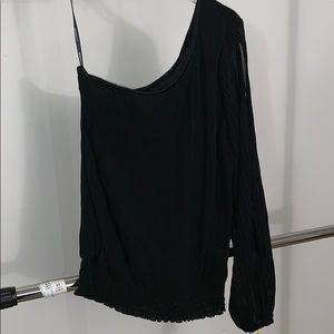 NEW! Black blouse